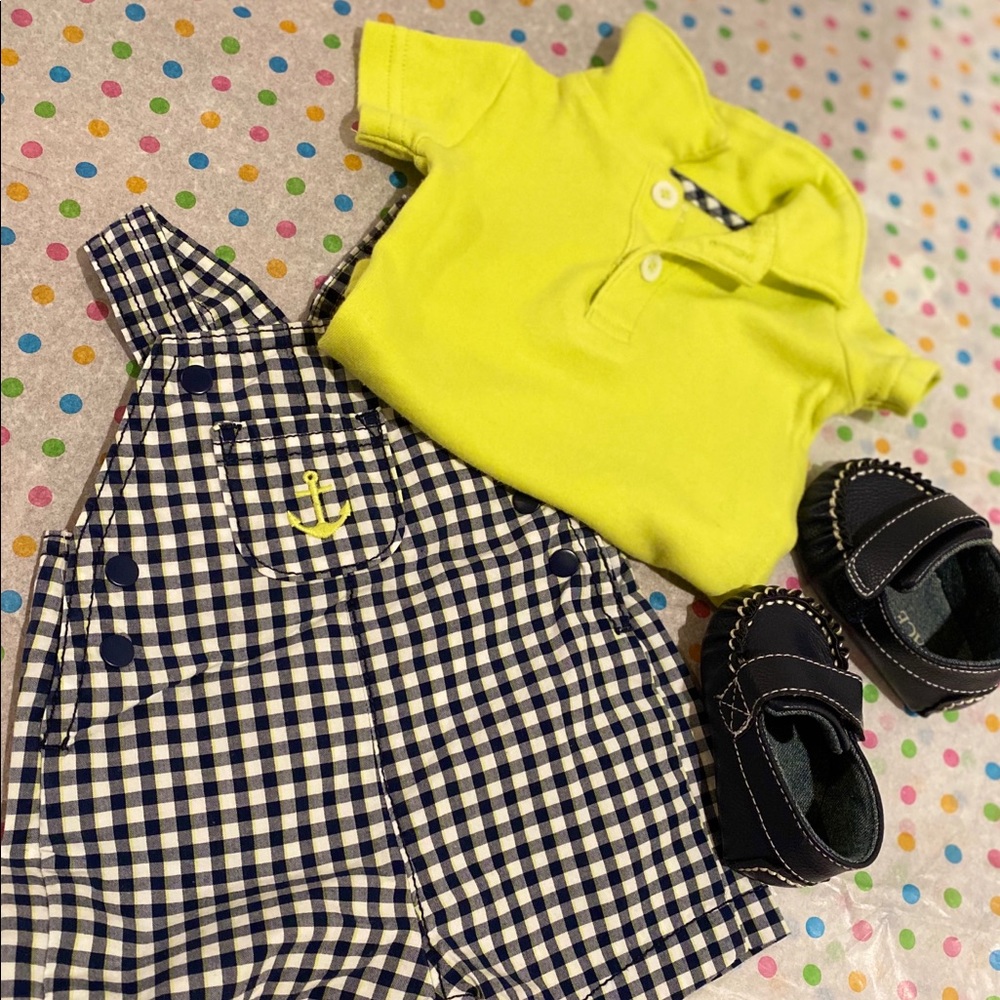 Overalls set with shoes, and 4 pajamas